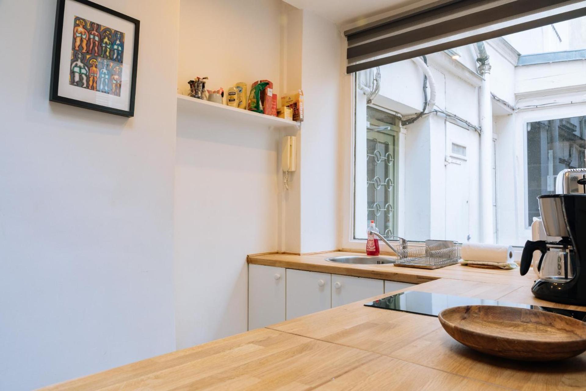 Modern 1 Bedroom Apartment Near Eiffel Tower ปารีส ภายนอก รูปภาพ