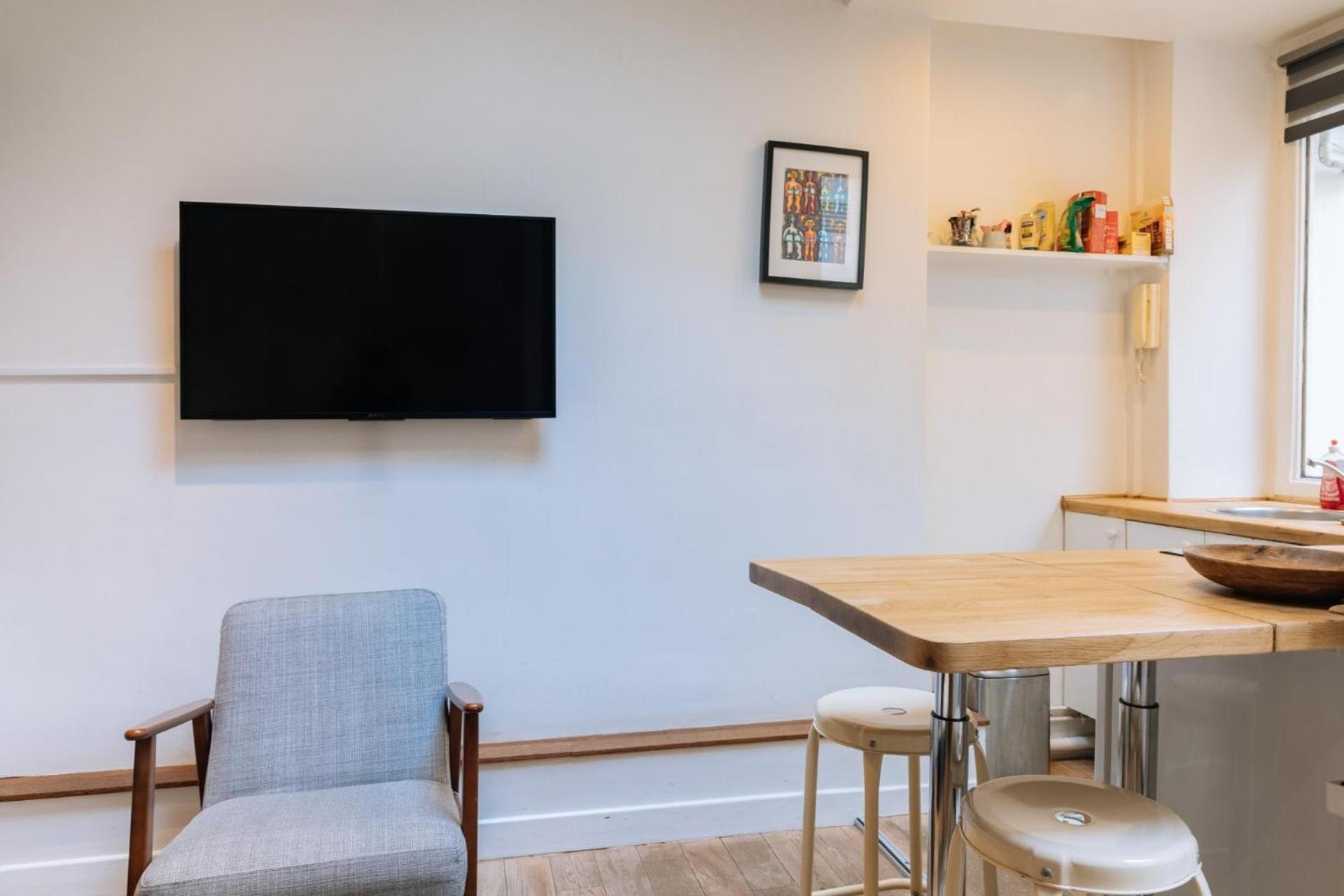 Modern 1 Bedroom Apartment Near Eiffel Tower ปารีส ภายนอก รูปภาพ