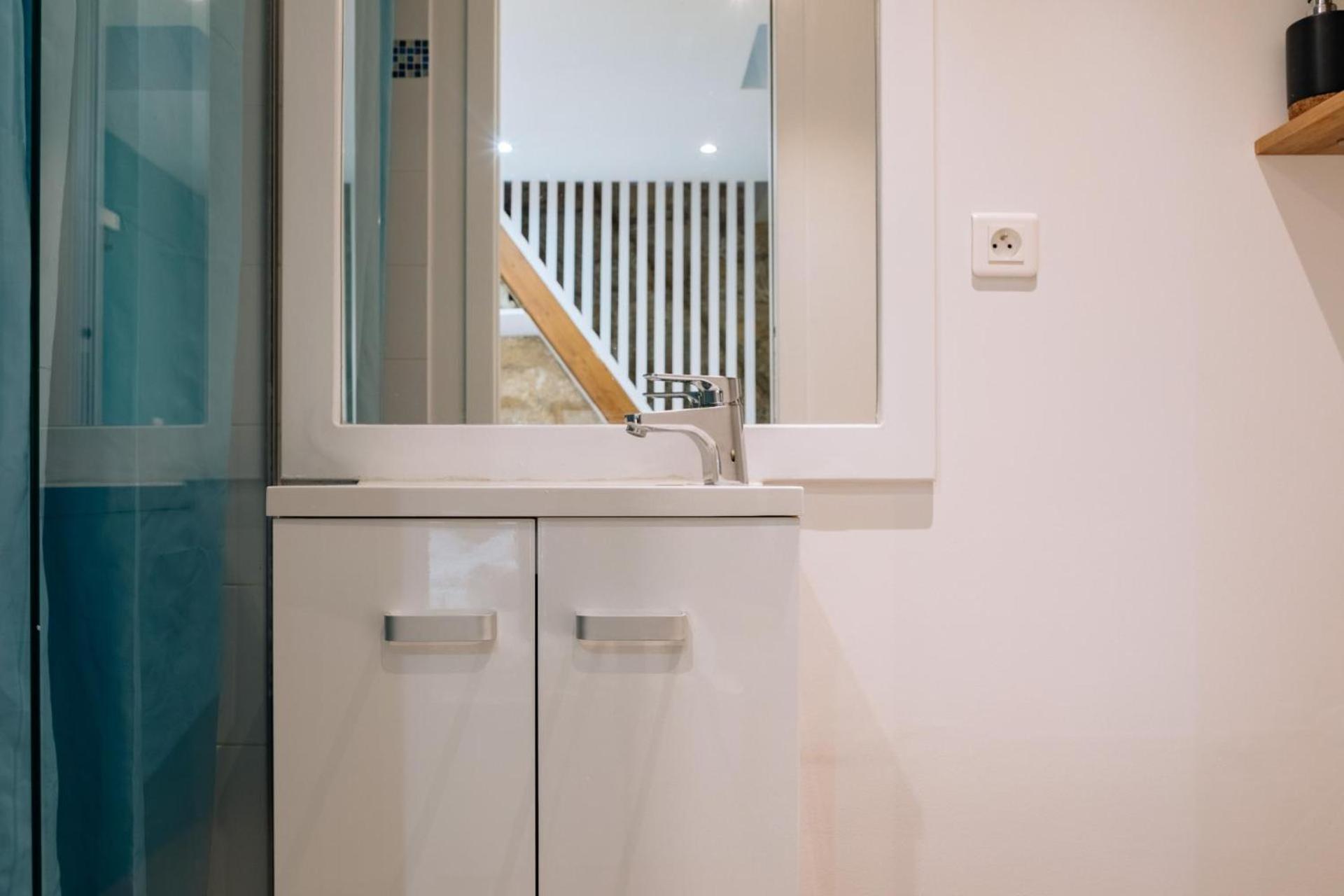 Modern 1 Bedroom Apartment Near Eiffel Tower ปารีส ภายนอก รูปภาพ